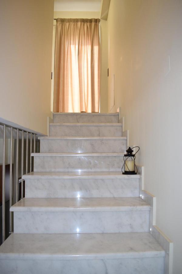 Four Seasons Homes Stalos Ngoại thất bức ảnh
