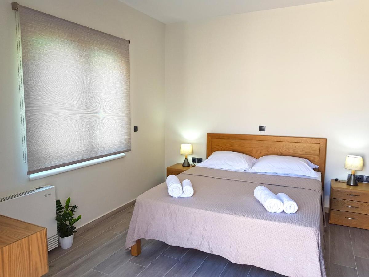 Four Seasons Homes Stalos Ngoại thất bức ảnh