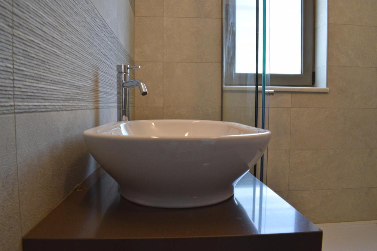 Four Seasons Homes Stalos Ngoại thất bức ảnh