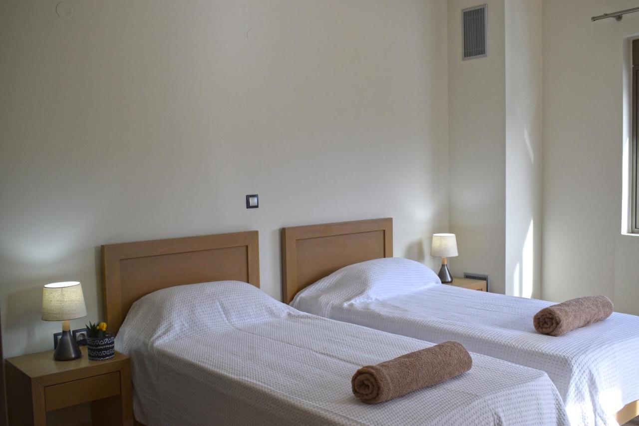 Four Seasons Homes Stalos Ngoại thất bức ảnh